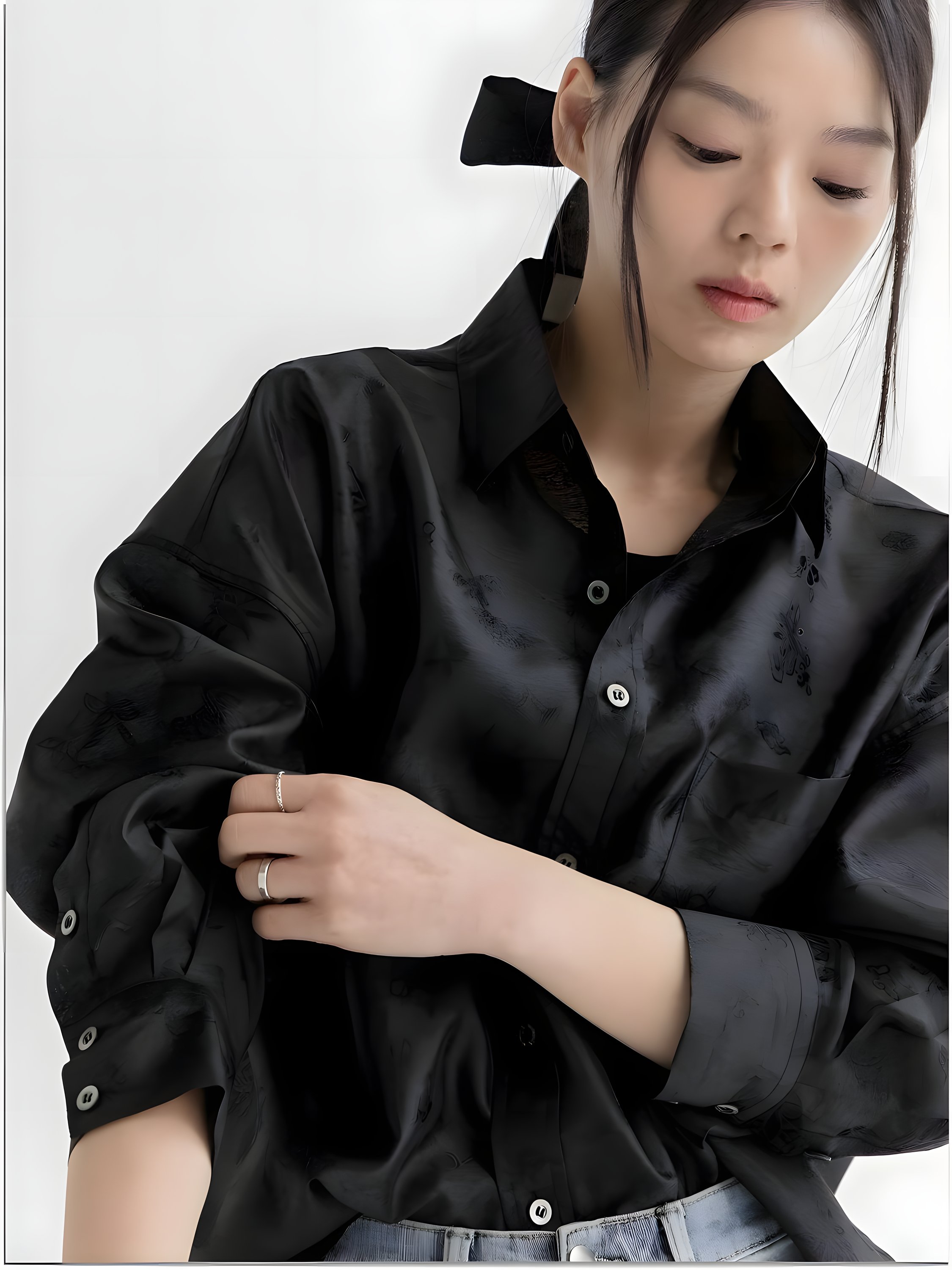 The Sipjangsaeng Shirt (Black)