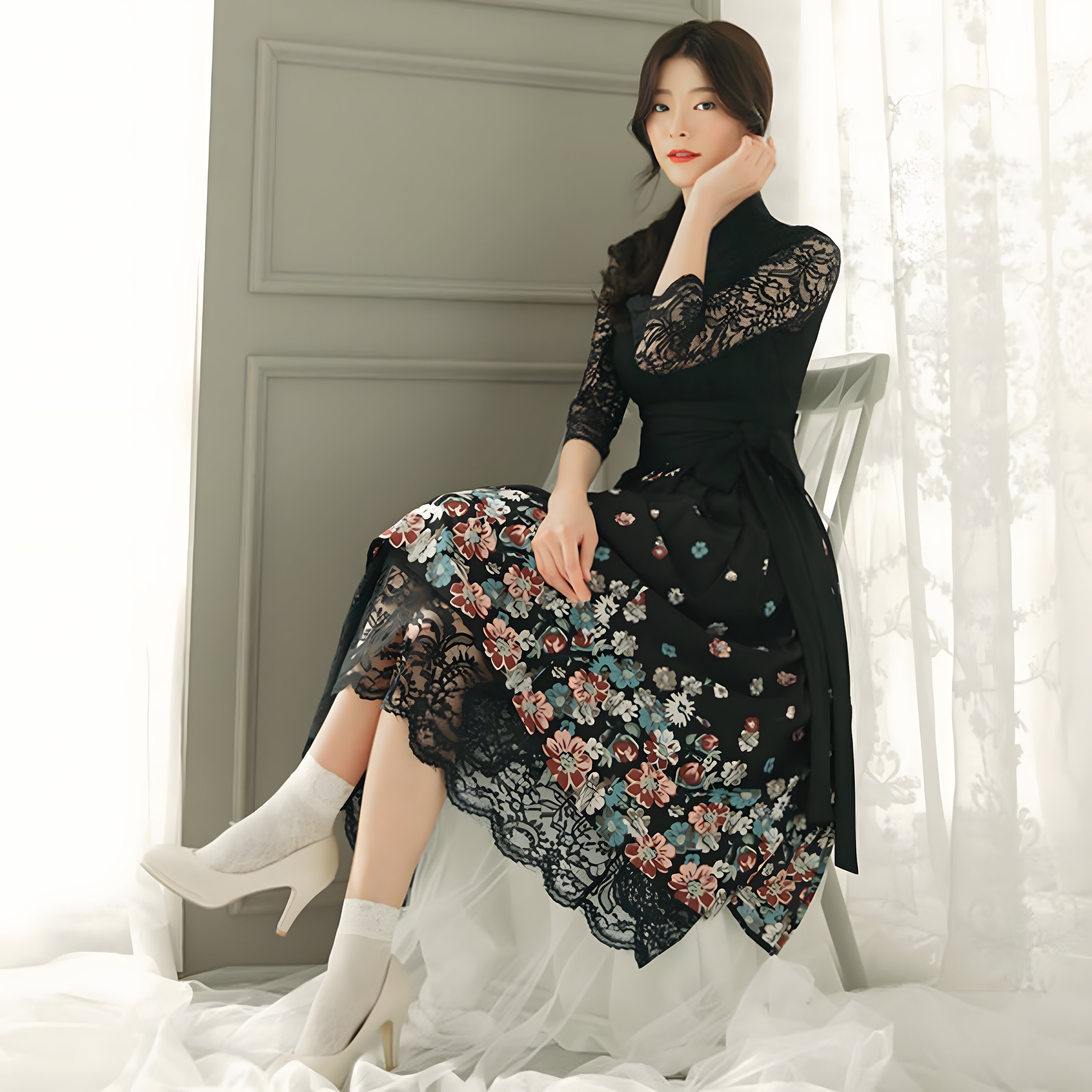 The Saebyeoldal Floral Skirt