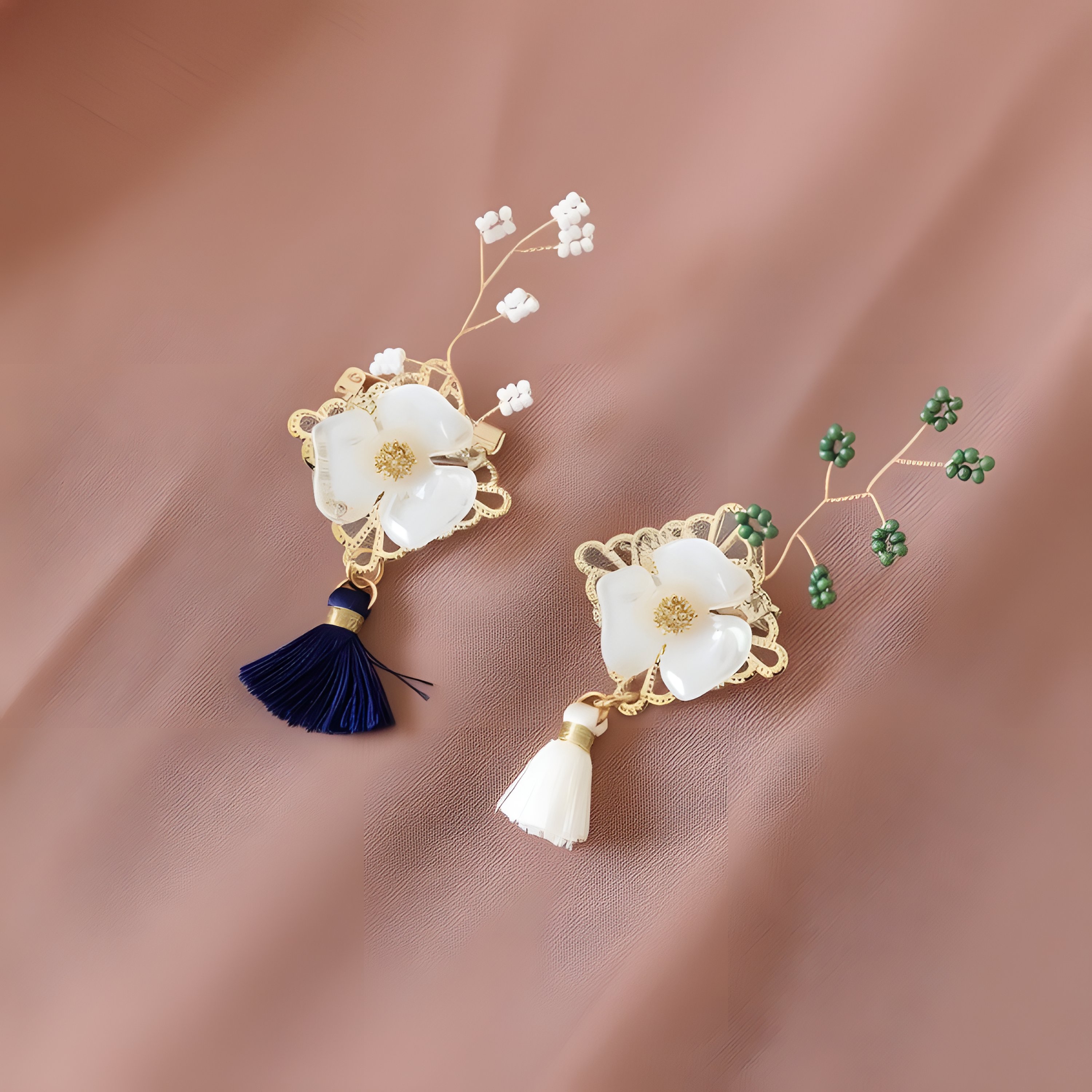 The Tribill Flower Brooch