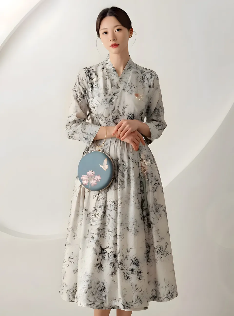 The Jangyeol Wrap Cheollik, dress from the collection, product photograph
