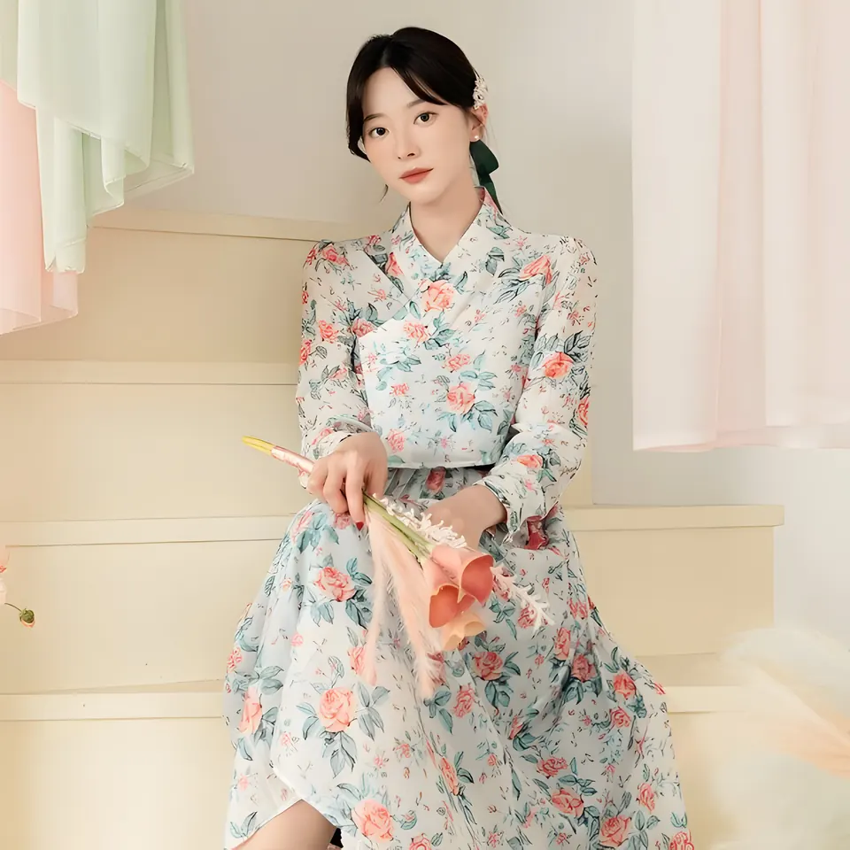 The Kkochgureum Pintuck Blouse, blouse from the collection, product photograph