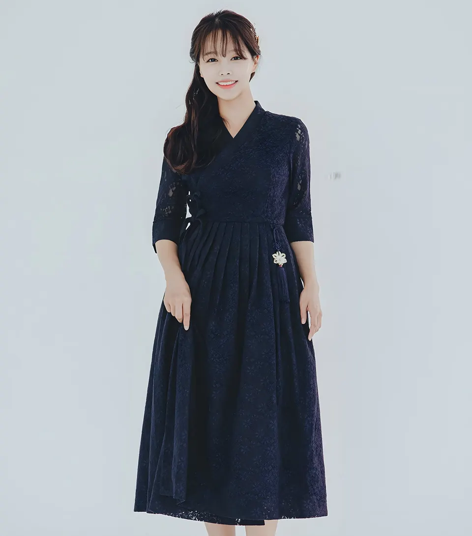 The Bamhaneul Cheollik, dress from the collection, product photograph