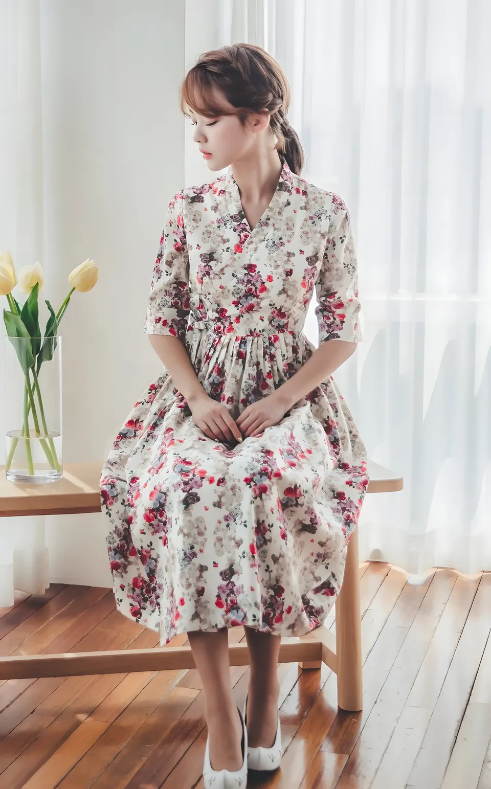 The Kkochgil Cheollik, dress from the collection, product photograph